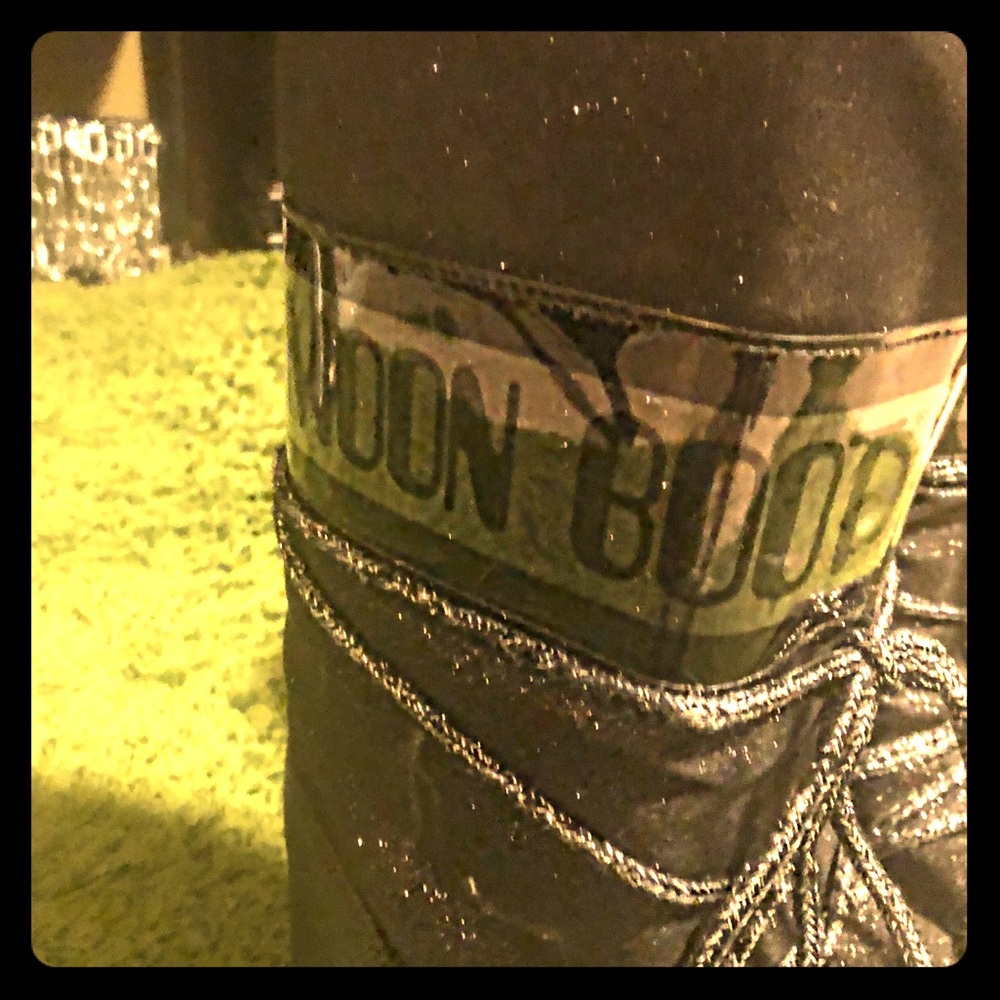 original MOON BOOTS Black glitter!